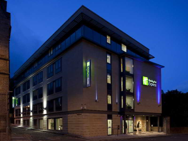 Hotel Holiday Inn Express Edinburgh Royal Mile. Edinburgh, United Kingdom.  Prices and Booking. :: Aventura - ferðaskrifstofa