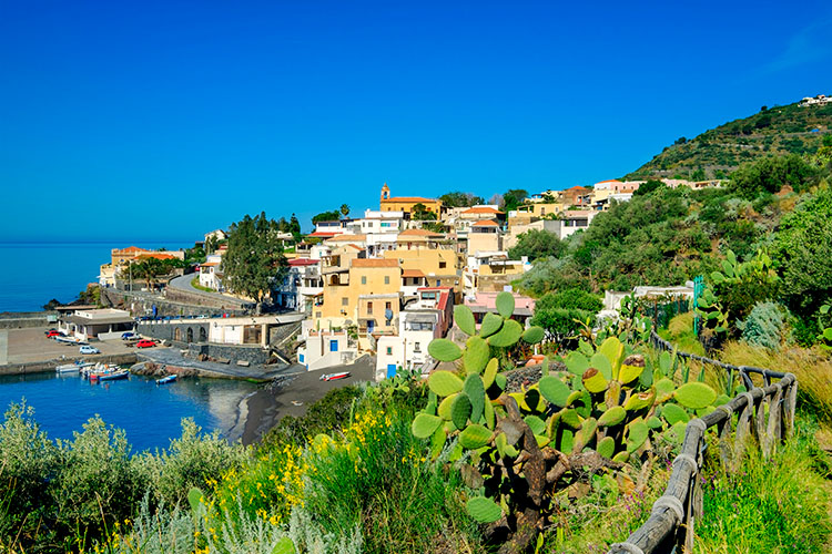 Ganga á Sikiley og Aeolian eyjunum 10. – 20. September